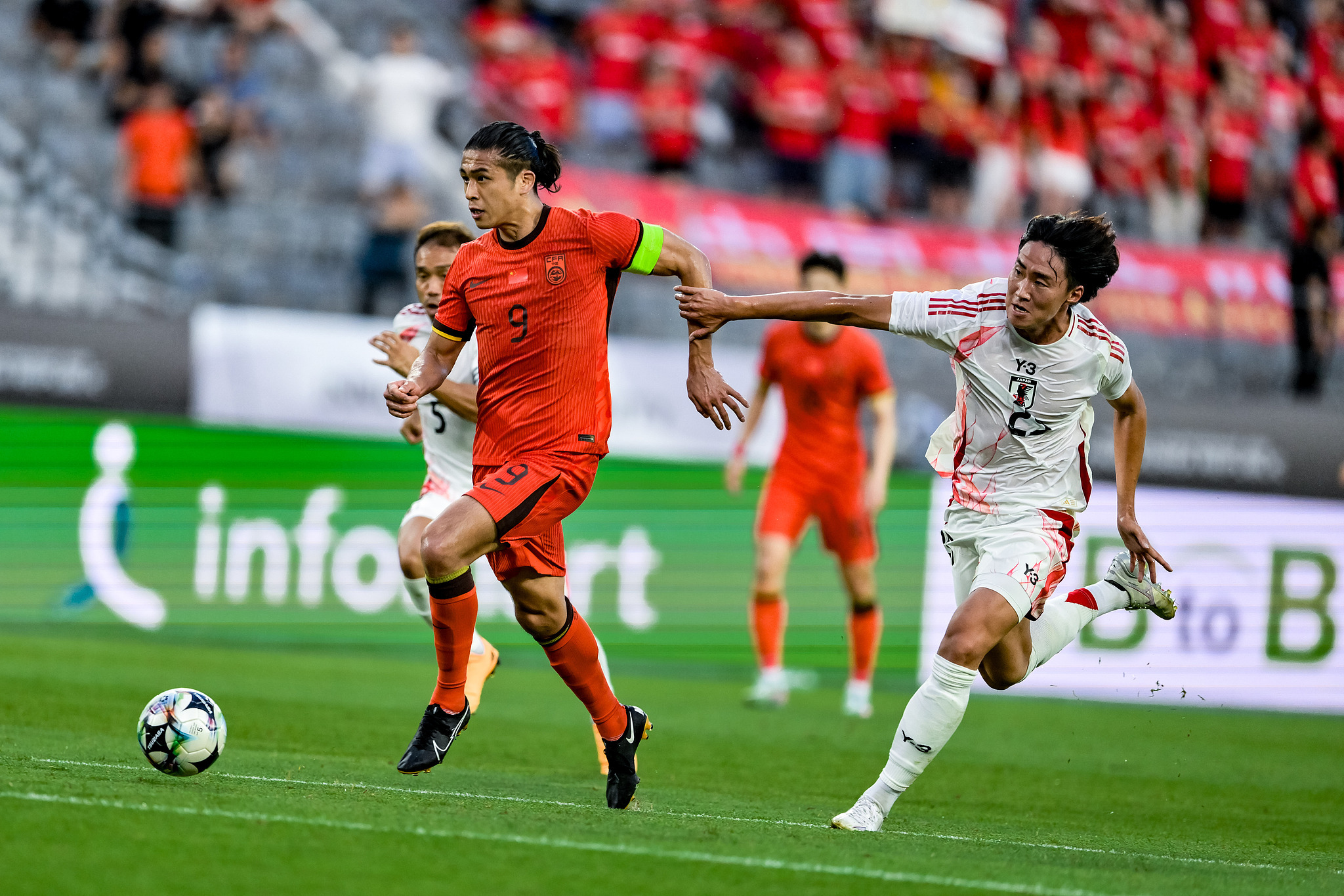 热那亚足球队最新新闻