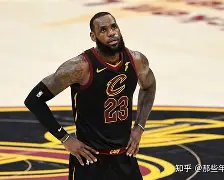 詹姆斯助攻创造新纪录,迎来生涯新高峰